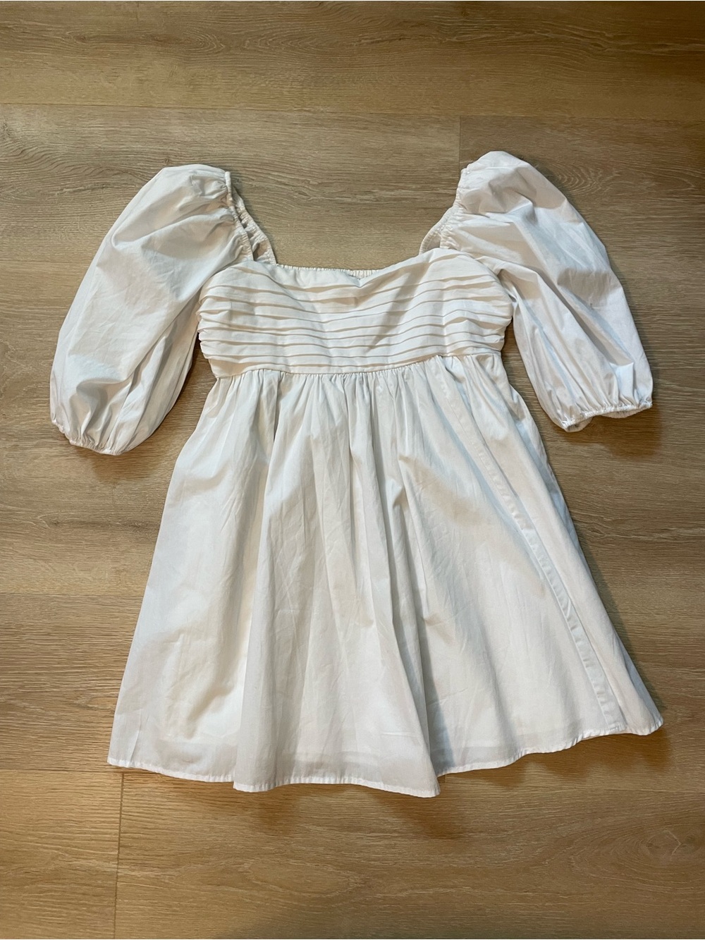 Abercrombie & Fitch White Puff Sleeve Empire Dress